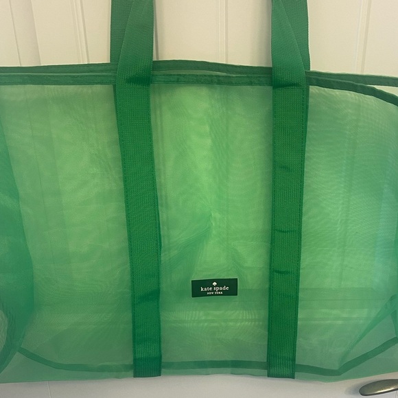 KATE SPADE CARRY ALL BEACH POOL TOTE!!! This bag is phenomenal!! - Picture 4 of 6